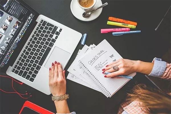 移動(dòng)端網(wǎng)站制作建設(shè)時(shí)應(yīng)該注意哪些事項(xiàng)呢？