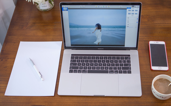 外貿(mào)英文網(wǎng)站制作需要考慮哪些因素呢