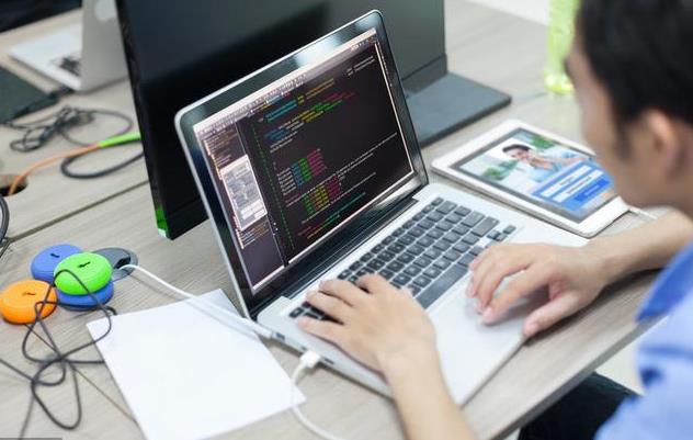 公司網(wǎng)站如何設(shè)計(jì)才能滿足公司的需求呢