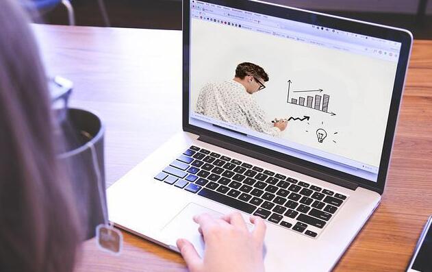 西安企業(yè)網(wǎng)站制作之域名注冊避坑指南詳解