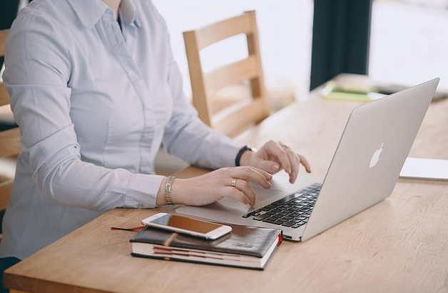 西安網(wǎng)頁制作公司的未來出路就是獨特的網(wǎng)頁設(shè)計